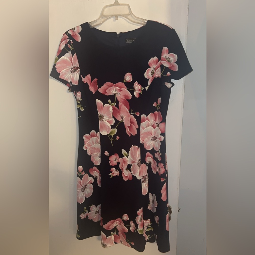 Jessica Howard Size 10 Navy Blue with Pink Floral Designs Short Sleeve Dress